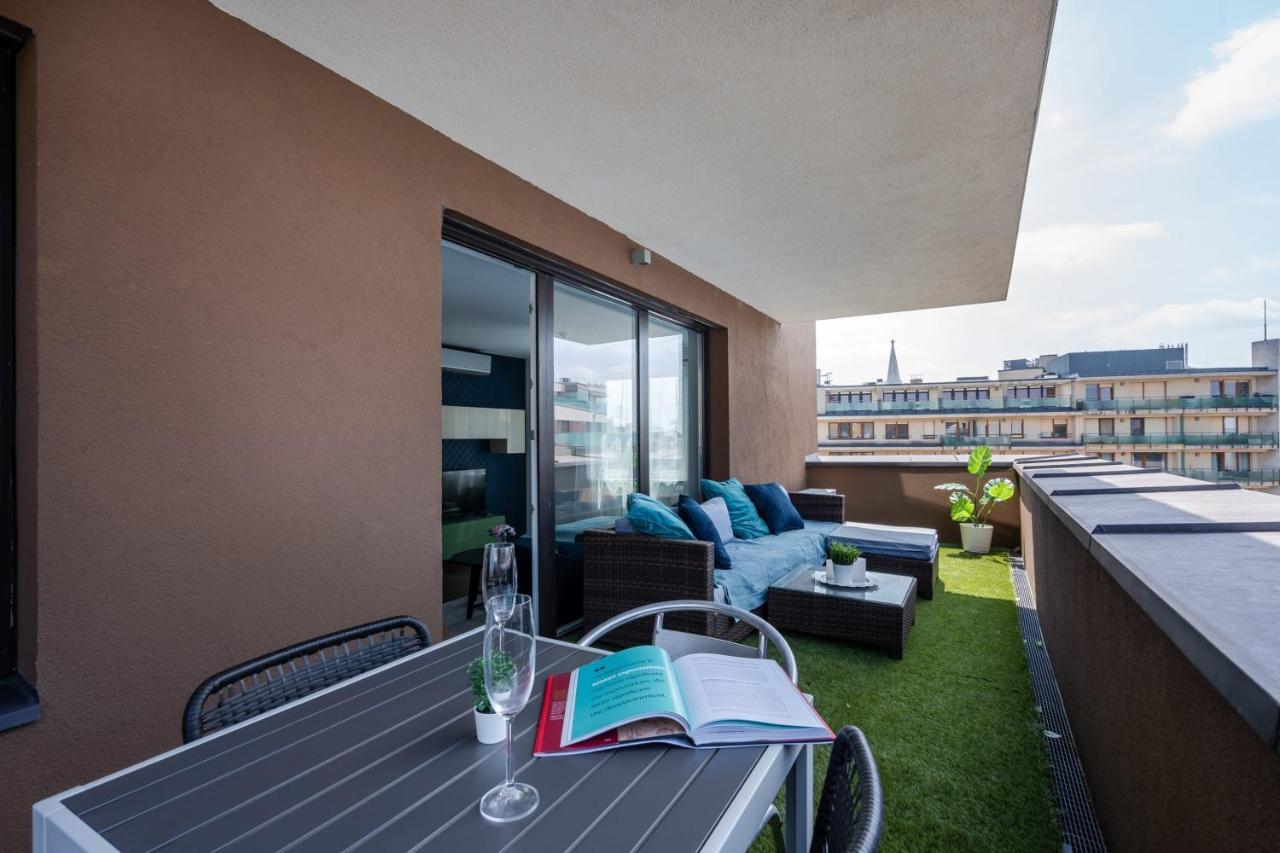 Large Terrace - Panoramic View - New Apartamento Budapest Exterior foto